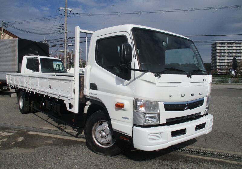 ★在庫車両　平成28年式　三菱/キャンター　積載4.4トン　増トン！　６２００ボディ！　平車　6速ＡＴ/高床　荷台塗装　荷寸619-212-40