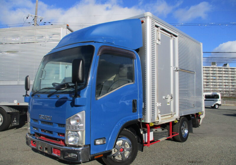 平成23年式 いすゞ エルフ 2トン積載 アルミバン 新明和製アーム式パワーゲート最大昇降600kg リモコン付き 荷寸310/176/207 全低床 MT PG面160/67(83) サイドドア ラッシングレール2段 坂道発進補助装置 アイドリングストップ ★お問い合わせ番号5260★☆