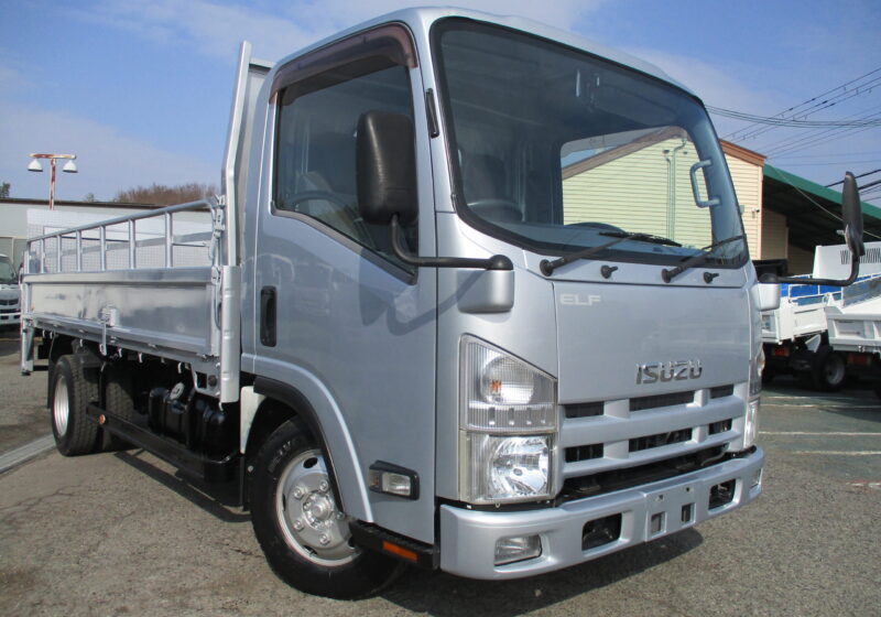 平成23年式 いすゞ エルフ 積載2トン 標準ロング 新明和製 垂直パワーゲート 最大昇降600ｋｇ 高床 6速MT 荷寸429-178-37/パワーゲート面：縦91cm(106cm)-横178cm 床縞鉄板張り 欄干 バックカメラ ETC アオリ開閉補助装置 坂道発進補助装置 左電格ミラー　  ★お問い合わせ番号：6536★