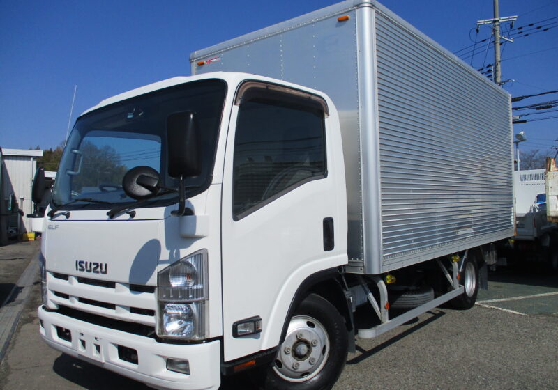 平成26年式　いすゞ　エルフ　積載2.95トン　ワイドロング　アルミバン/パブコ製　パワーゲート/新明和製　6速MT　荷寸455-208-211(間口：横204-高さ203)　高床　床板アピトン　跳ね上げマルチゲート(フルゲート)　リモコン　最大昇降1000kg　PG面：横195cm-縦154cm　ラッシングレール左右3段ずつ　バックカメラ　ETC　アイドリングストップ　坂道発進補助装置　★お問い合わせ番号：4739★★