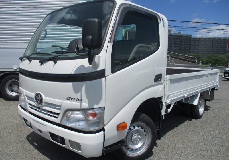 平成24年式 トヨタ ダイナ 積載1.5トン 平 低床 5速MT 荷寸308/159/38 ガソリン車 アオリチェーン ロープフック 工具箱 スペアタイヤ 取扱説明書 点検記録簿　★お問い合わせ番号：7901★