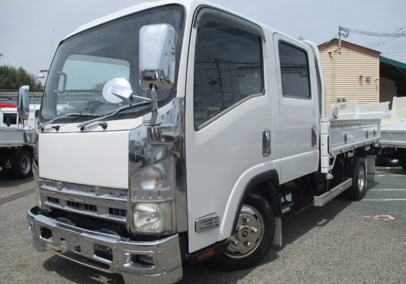 平成22年式　マツダ　タイタン　積載2トン　Wキャブ　ロング　全低床　5速MT　荷寸324-178-38　鳥居アルミ縞板　床板新品張替え　リアパワーウインドウ　ロープ穴左右3ヵ所ずつ　アオリ上アルミ縞板　メッキパーツ多数　ホイールライナー　★お問い合わせ番号：0406★