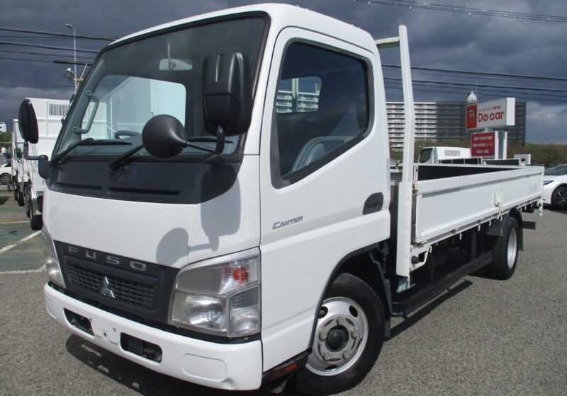 平成19年式  三菱キャンター 積載2トン 標準ロング 全低床 5速MT 荷寸434/178/36 ETC   ★お問い合わせ番号：0162★