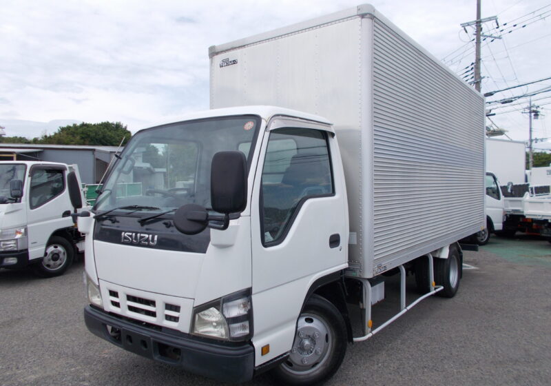 平成18年式 いすゞエルフ 2トン 標準ロング アルミバン 荷寸464/161/206 荷台延長159/49(55) 全低床 MT リアシャッター 床板ステンレス ノンターボ　★お問い合わせ番号：3229★