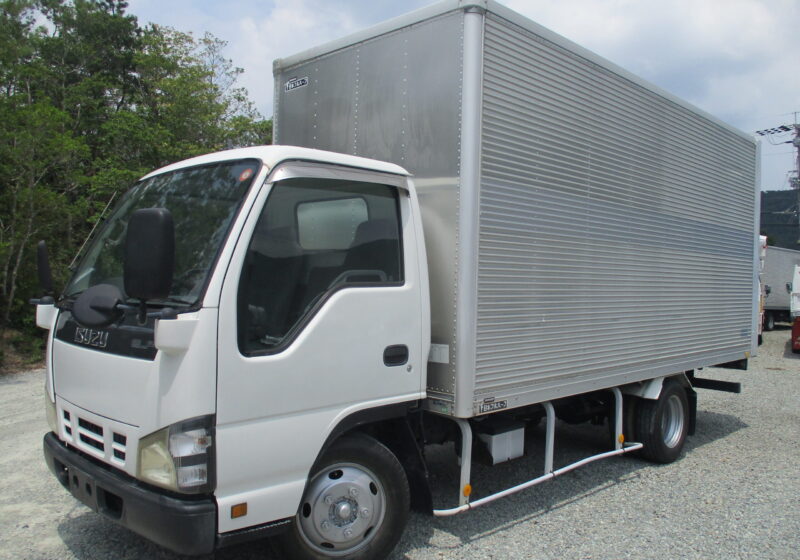 平成18年式　いすゞエルフ　積載2トン　標準ロング/アルミバン　荷寸464/161/206 荷台延長159/49(55) 全低床 MT リアシャッター 床板ステンレス ノンターボ　★お問い合わせ番号：3229★