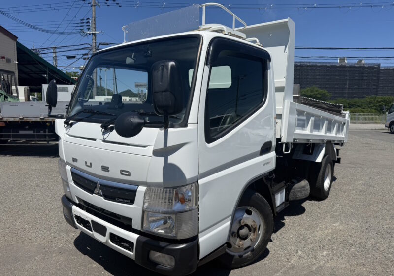 令和3年　三菱/キャンター　積載３トン　新明和製/ダンプ　全低床/5速MT　ピン加工2カ所/あゆみ掛け４ヶ所/左電格ミラー/ETC/坂道発進補助装置/ドライブレコーダー　荷台塗装（床板以外）/荷寸304.5-160-37　★お問い合わせ番号：5519★