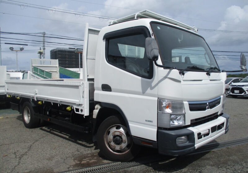 令和2年式　三菱　キャンター　積載4.65トン　増トン！　ワイドロング　全低床　5速MT　荷寸429/208/38　ETC　鳥居鉄板　アオリ上アルミ縞板　らくらく君(アオリ開閉補助装置)　左電格ミラー　ドライブレコーダー　坂道発進補助装置　ロープフック　★お問い合わせ番号：1209★