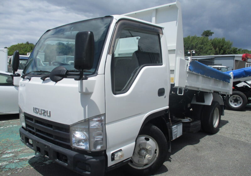 平成26年式　いすゞ/エルフ　積載3トン　極東製/強化ダンプ　全低床/6速MT　コボレーン/プロテクター補強/坂道発進補助装置/荷台塗装　荷寸：305-159-37(ｃｍ)　★お問い合わせ番号：0082★