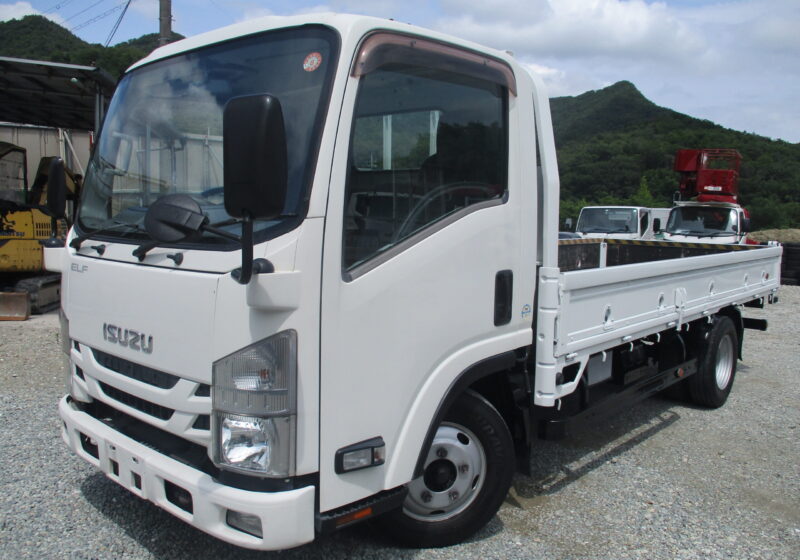 平成28年式 いすゞ エルフ 2トン 標準ロング 全低床 5速MT 荷寸433/180/38 ロープ穴左右5箇所対 ETC 左電格ミラー 床鉄板 坂道発進補助装置 アオリ開閉補助装置　両側オーバーヘッドコンソール ECONO アイドリングストップ★お問い合わせ番号：1855★