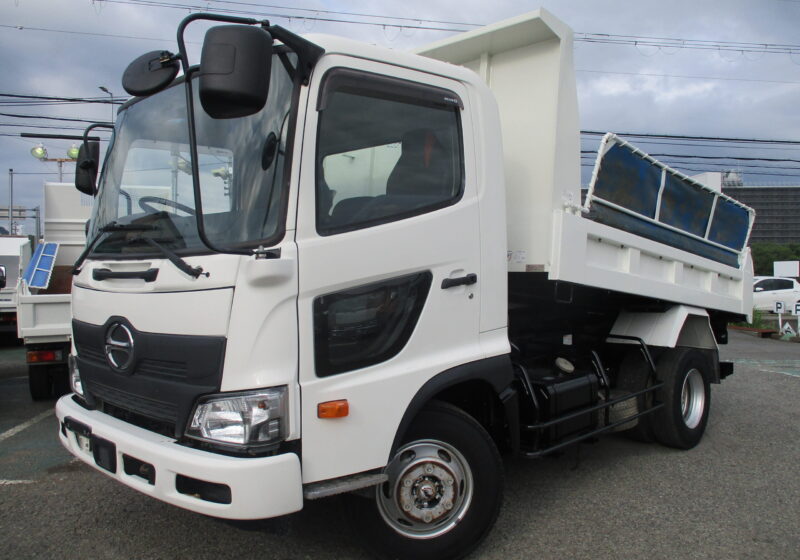 令和1年式　日野　レンジャー　積載3.35トン　極東製　形式:DD04-35　強化ダンプ　6速MT　コボレーン　荷寸339-205-32　ピン加工2カ所　☆荷台塗装☆　プロテクター補強　左電格ミラー　190馬力　ABS　ロープフック　アイドルアップ　ECOMODE　トラクションコントロール　地上高112cm　★お問い合わせ番号：6091★