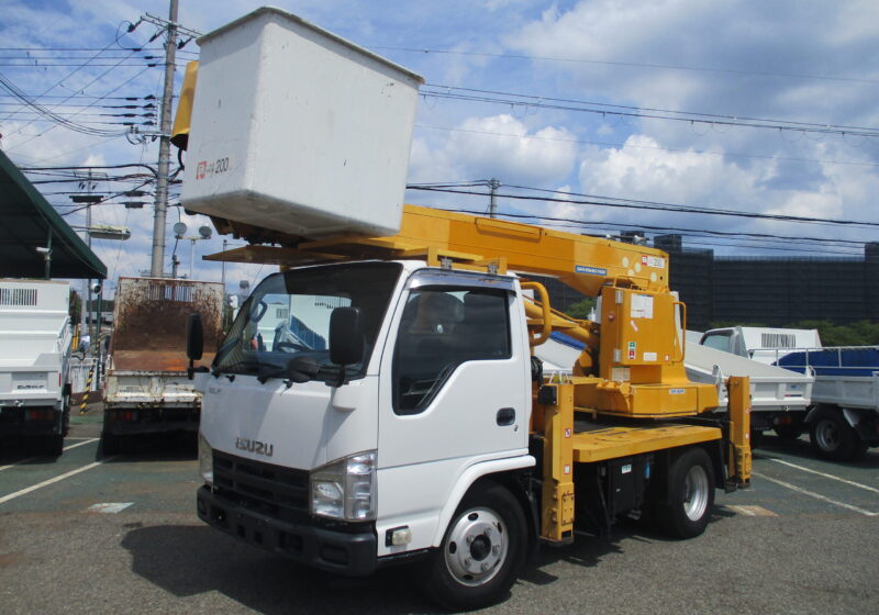 平成22年式 いすゞ エルフ 作業床11.9m 高所作業車 バケット200kg 高床 作業半径10.48m 6速MT アイチ製SS12A アワメーター5220.8h 坂道発進補助装置 左電格ミラー ETC★お問い合わせ番号：4140★