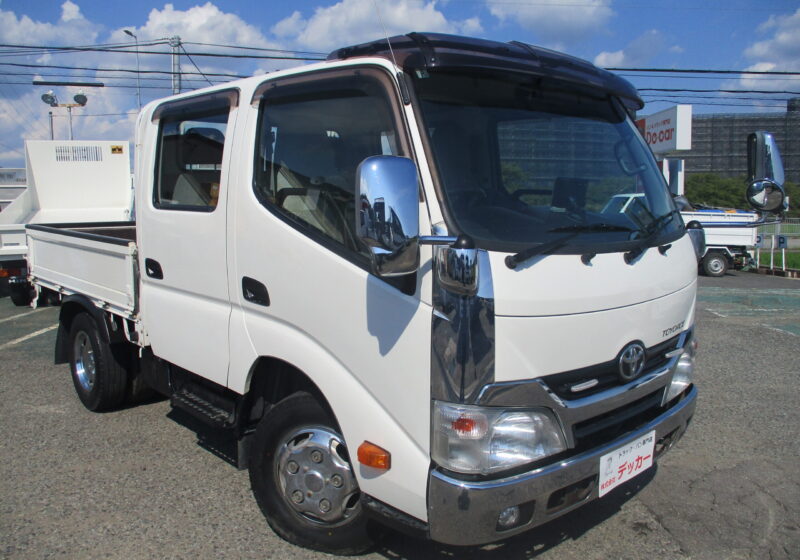 平成27年式　トヨタ トヨエース　2トン積載 標準 Wキャブ 全低床 5速MT　荷寸209/160/38　鉄ネタ！床板新品張替え！両側電格ミラー/電動ミラー ナビ リアパワーウィンドウ メッキパーツ多数！　★お問い合わせ番号9774★