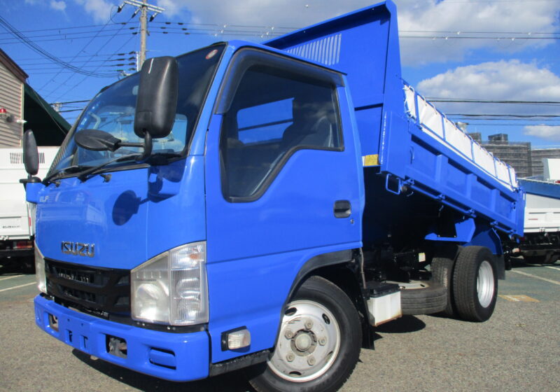 平成27年式 いすゞ エルフ 積載3トン 強化ダンプ　6速MT　全低床 コボレーン　ピン加工1カ所 荷寸304-159-37　ETC 極東製　型式：DD02-31　プロテクター補強　坂道発進補助装置 荷台再塗装済み！ ☆車検：令和9年6月17日迄有り☆　★お問い合わせ番号:6890★