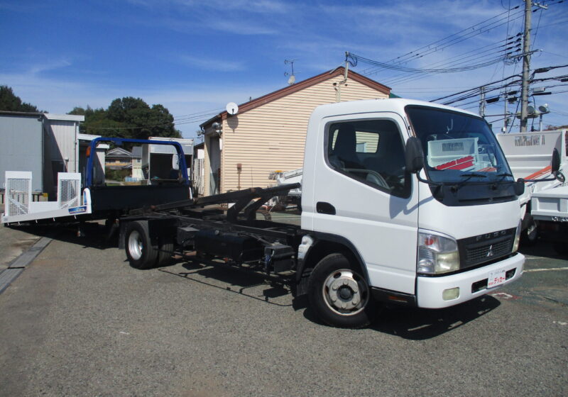 平成20年式　三菱/キャンター　積載2.6トン　タダノ製UB1970/積載車　全低床/5速MT　ウインチ/ラジコン/ETC/左電格ミラー　4M50エンジン/国産エンジン！　荷寸：縦561-横206(cm)　★お問い合わせ番号：0238★