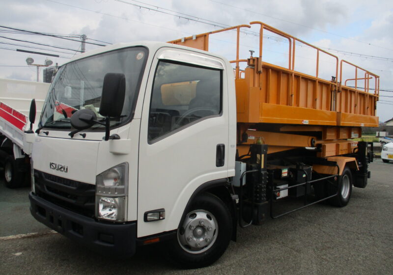 平成27年式　いすゞ/エルフ　作業時最大積載1.25トン　(株)ワイケー製　5M移動式トンネル点検車！/垂直昇降型高所作業車/運搬兼用　6速AT車　最大業床：5M　YX50TG（タワーステージ）　ローラージャッキ/可倒式階段ステップ/床フック/坂道発進補助装置　★お問い合わせ番号：9284★　